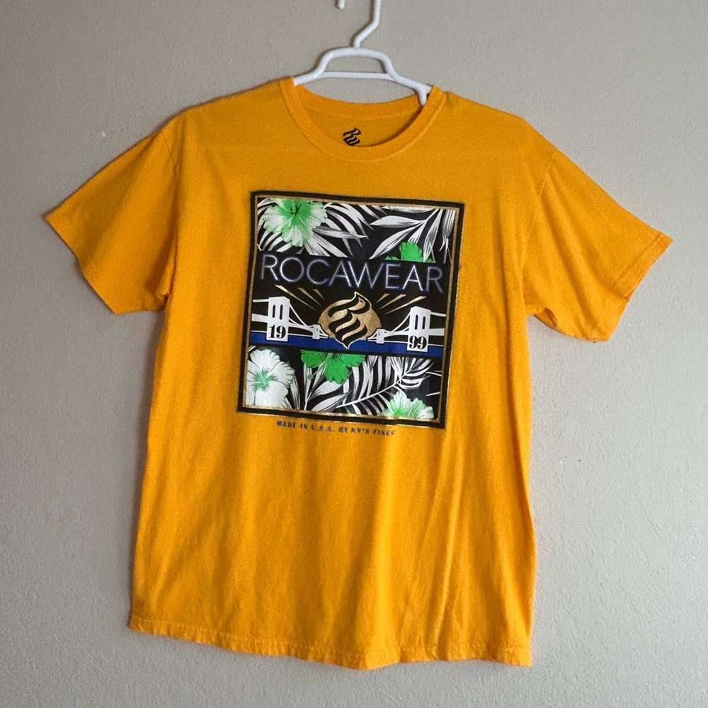 Rocawear T-Shirt Unisex Large Yellow Graphic Print Crew Neck Short Sleeve Cotton